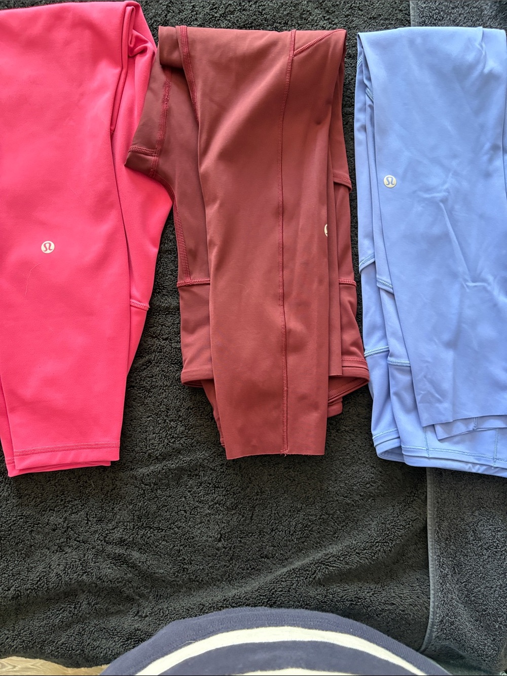 Fast & Free lululemon Leggings in coral, burgandy , and  Blue . Three pair!!